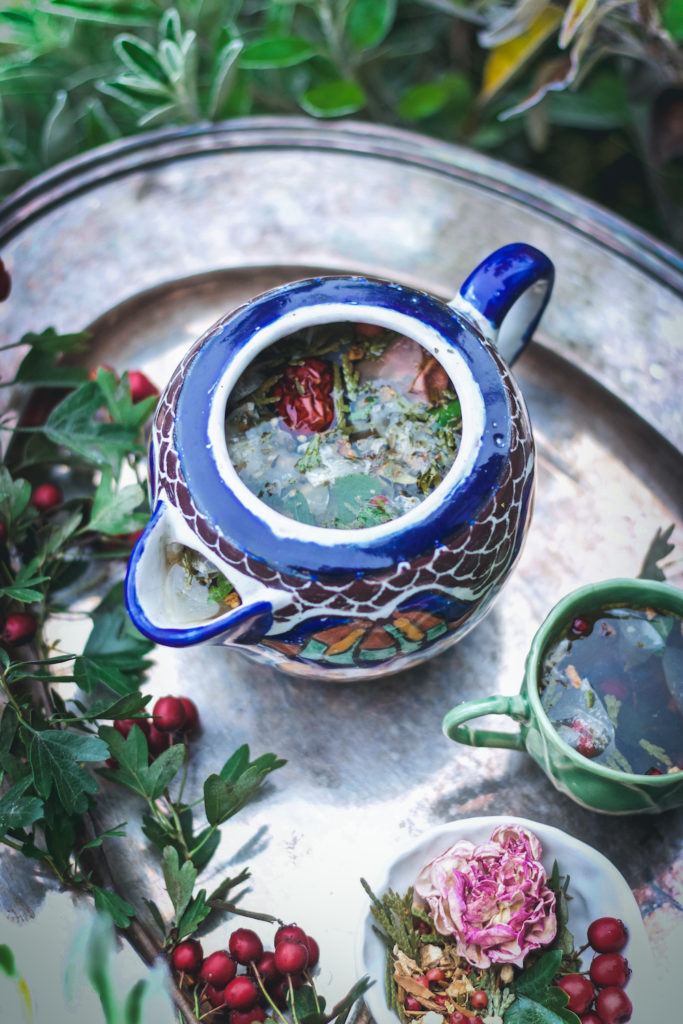 hawthorn blue teapot 